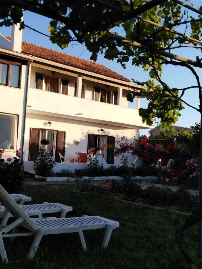 Eftichia Apartment Ρόδα Εξωτερικό φωτογραφία